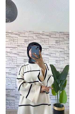 Çizgili Oversize Triko Kazak Beyaz 2