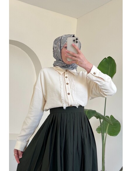 Mila Dantel Detaylı Gömlek