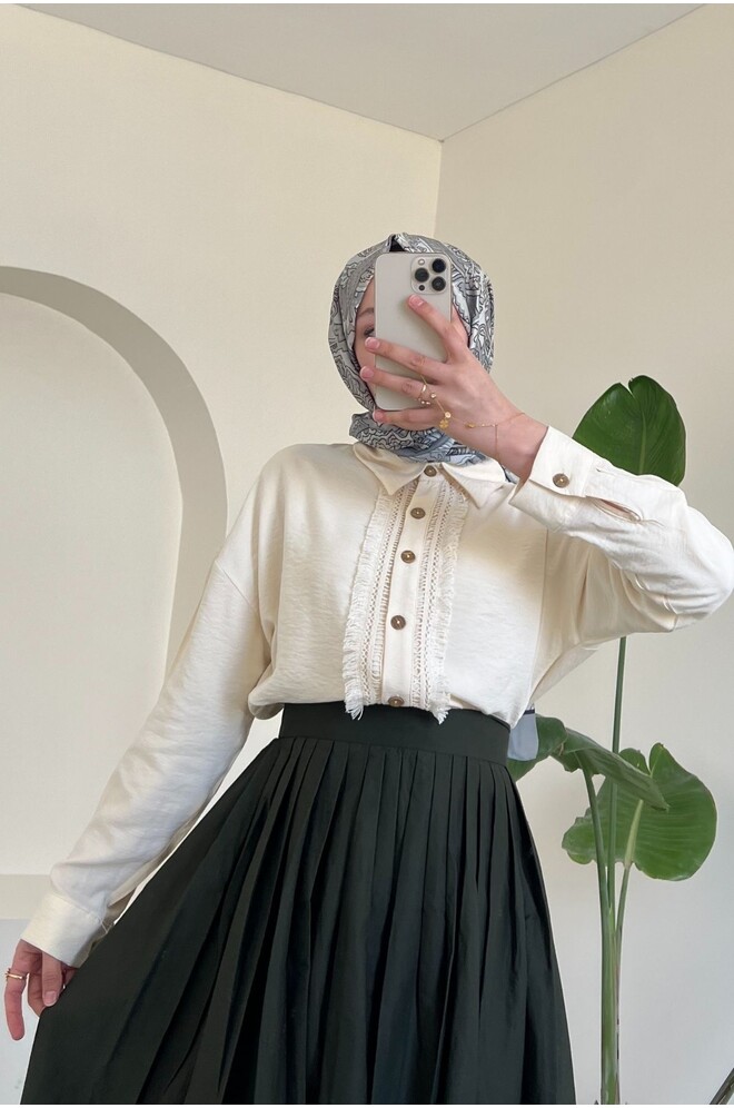 Mila Dantel Detaylı Gömlek