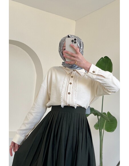 Mila Dantel Detaylı Gömlek