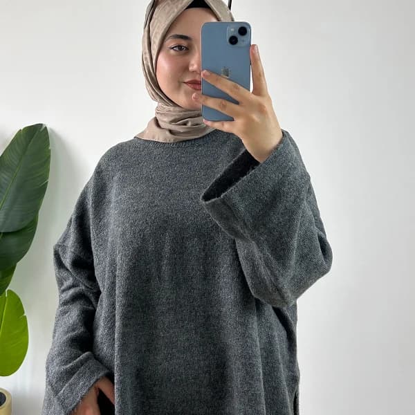 Gri Tonlarında Triko Takım