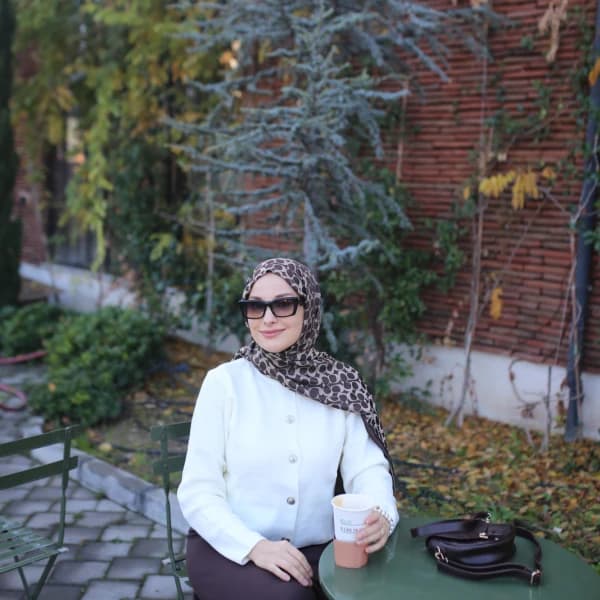 Düğme Detaylı Hırka Beyaz