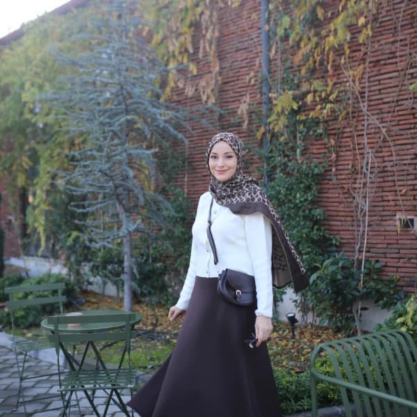 Düğme Detaylı Hırka Beyaz