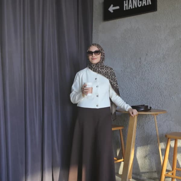 Düğme Detaylı Hırka Beyaz