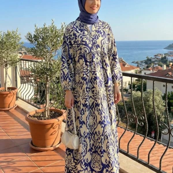 Hazeran Lacivert Desenli Yazlık Tesettür Elbise