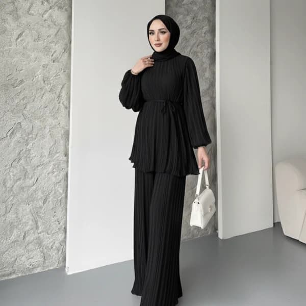Tuana Piliseli Takım - Siyah