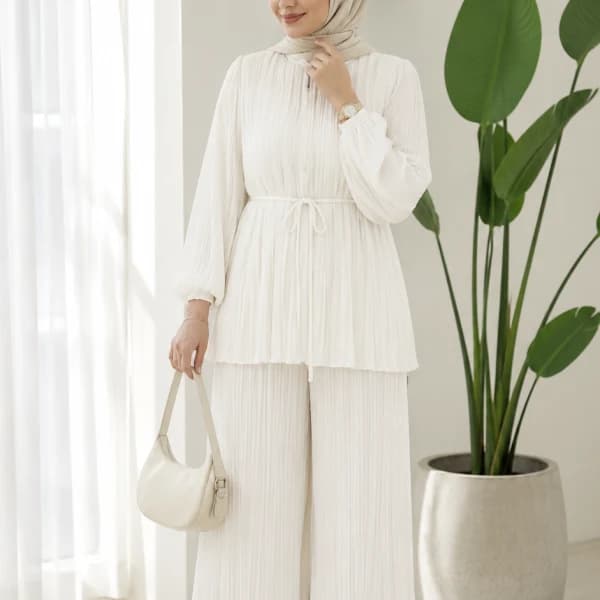 Tuana Piliseli Takım - Beyaz